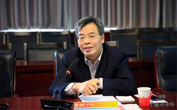 材料基因工程專(zhuān)家謝建新院士蒞臨頂立科技考察 (3).jpg